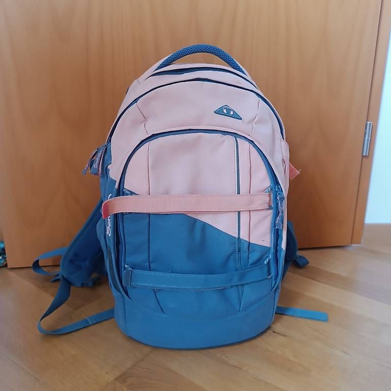 Rucksäcke: Satch Rucksack Free Ride Bluebird rosa/blau – Gebraucht aus Hofstetten SO von lil_6dxv