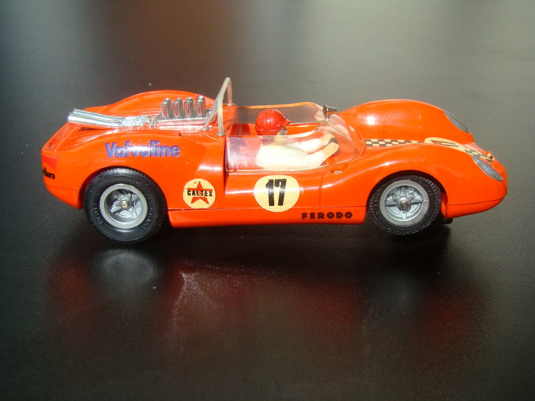Lotus Modellini d'auto: Fleischmann Ford Lotus Type 49 orange cooles Rennauto 70er – Usato da Walzenhausen venduto da Vanquish711 2