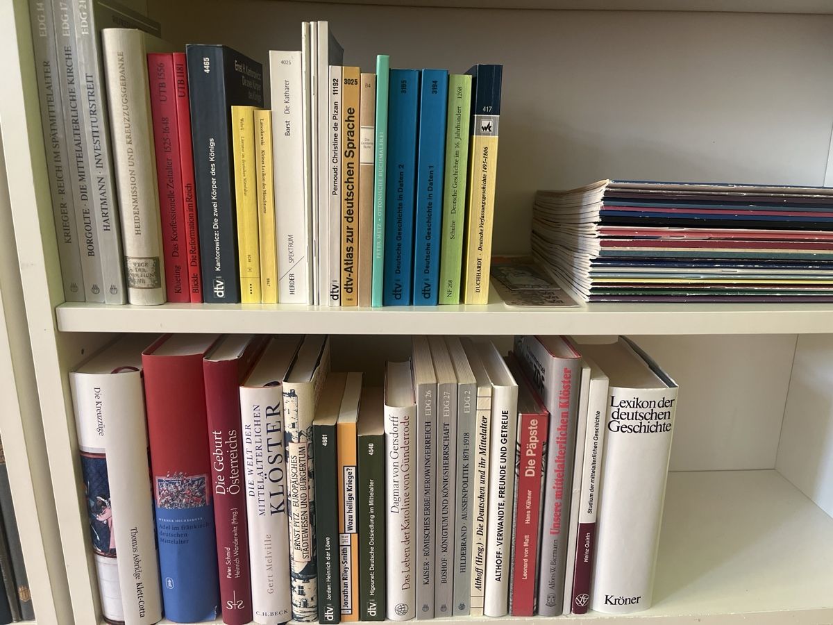 Livres: Büchersammlung Mittelalter Geschichte – D'occasion à Zürich par Nel19 5