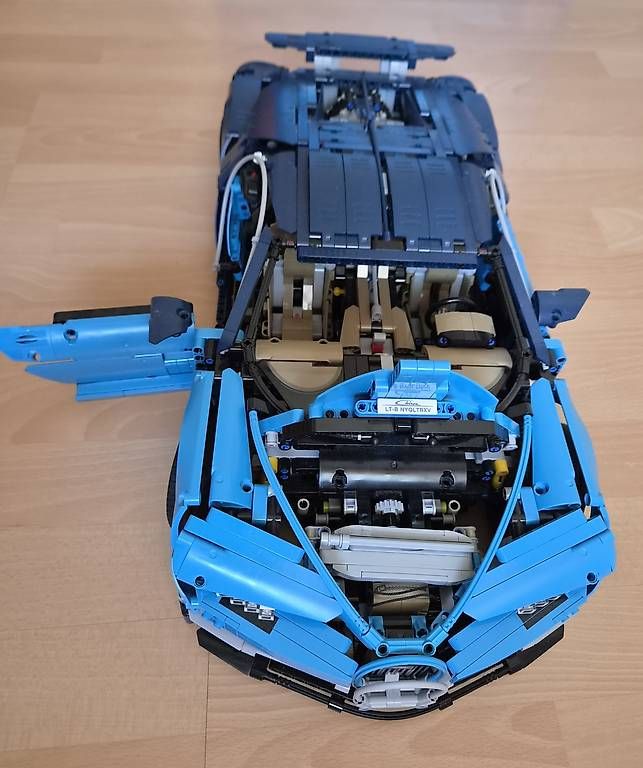 Technics Baukästen: Lego Technic Bugatti Chiron 42083 zusammen oder zerlegt – Gebraucht aus Liesberg Dorf von Bubbolino 2