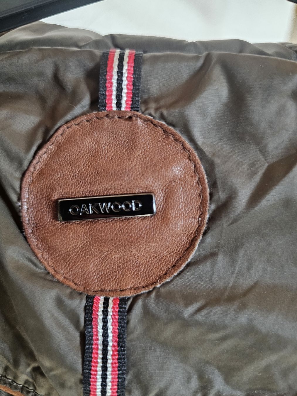 Cappotti: Blouson en cuir marron avec capuche fourrée – Nuovo (secondo la descrizione) da Corcelles NE venduto da Mille_Dressing 3