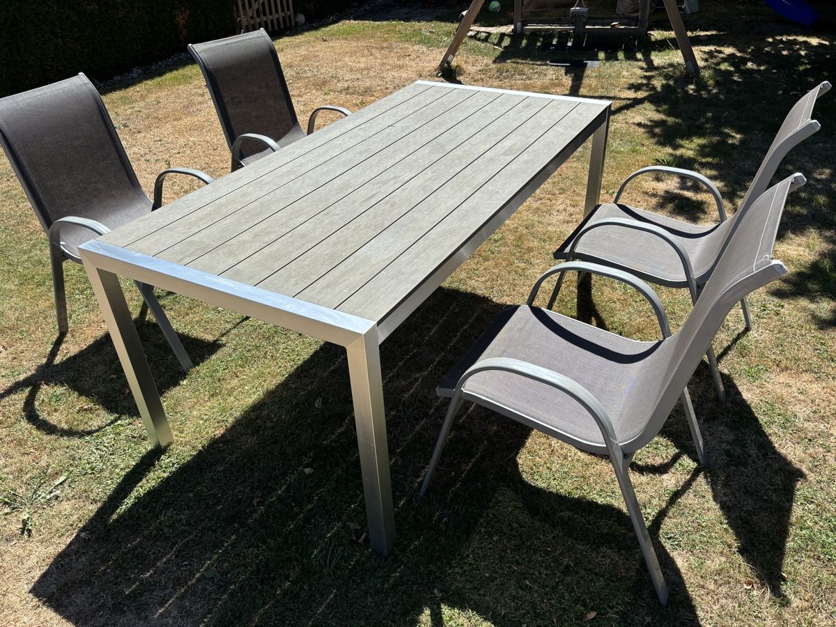 Tische: Gartentisch mit 4 Stühlen  – Gebraucht aus Lengnau AG von Chefe43 1