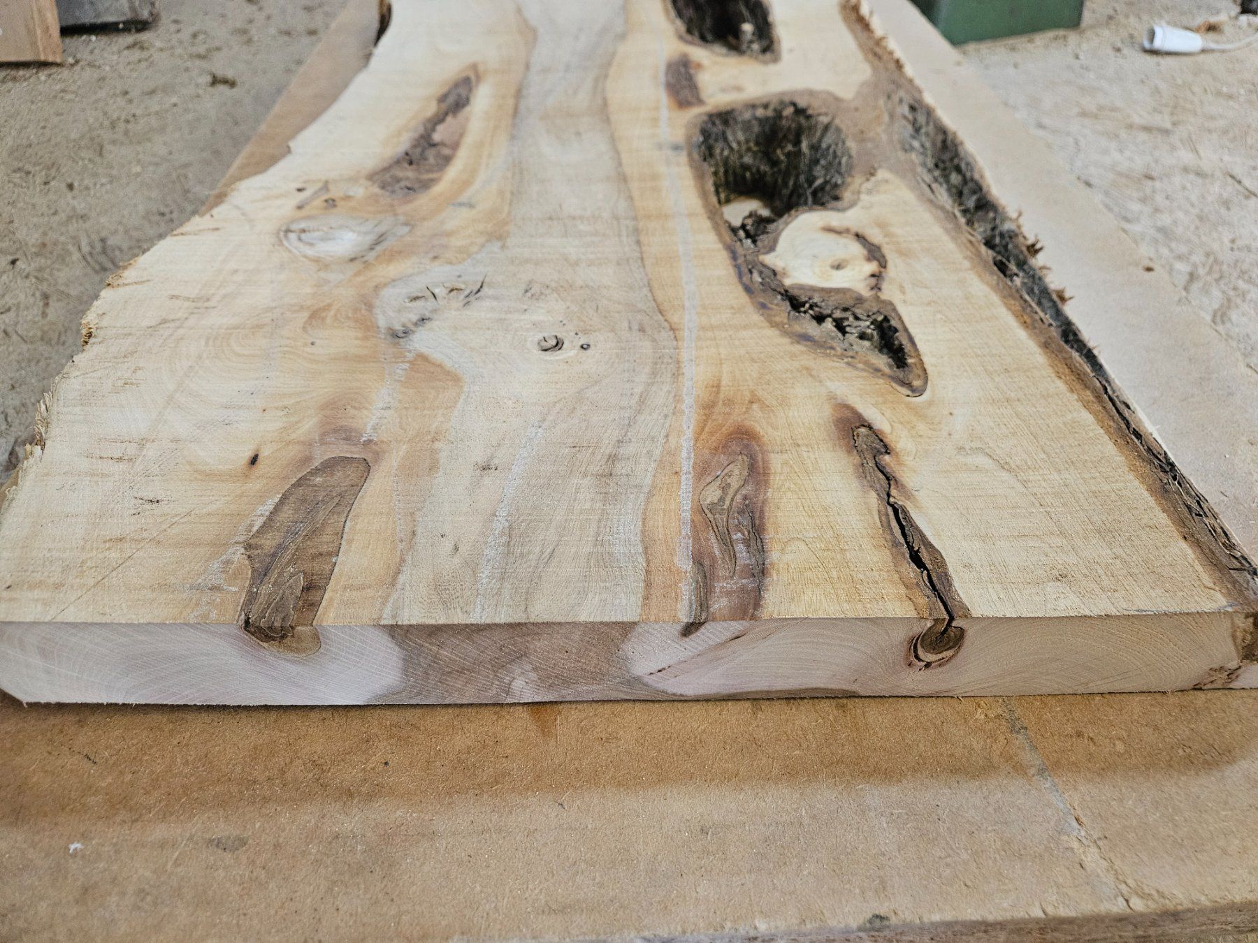 Articoli in legno: Ulmen Holzbrett – Nuovo (secondo la descrizione) da Schangnau venduto da egli6.2 3