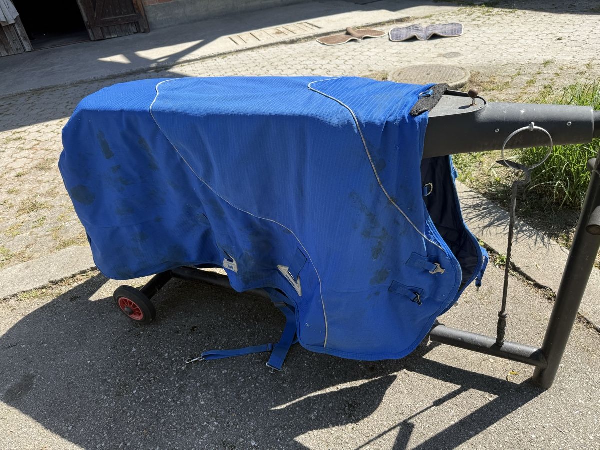 Decken: Pferdedecke Grösse 135 gebraucht – Gebraucht aus Widnau von sae_6kf6 2