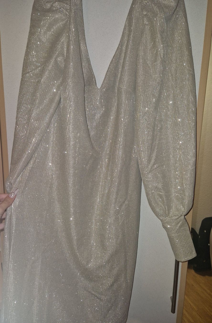 Vestiti: Robe dorée à paillettes taille M/L – Nuovo (secondo la descrizione) da Versoix venduto da aline_b 6