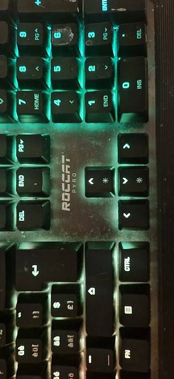 Tastiere: Roccat Pyro  Tastatur gaming  – Usato da St.Gallen venduto da tra_ch5s 2