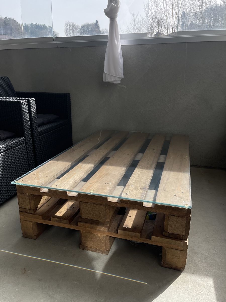Tavoli: Couch / Gartentisch aus Paletten – Usato da Heiden venduto da Josephine_e