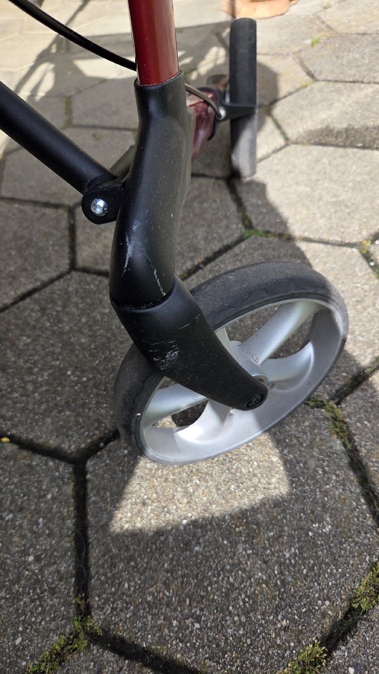 Ausili per la deambulazione: Birkenrot Indoor Rollator – Usato da Pfeffikon LU venduto da Spiderpig1991 5