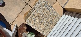 7 dalles 50x50cm pour terrasse ou jardin, en excellent état