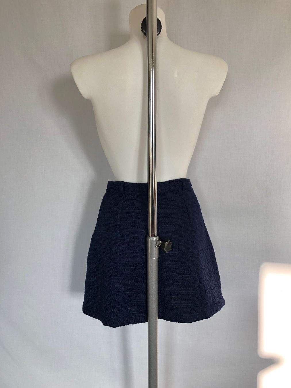 Röcke: Jupe effet jupe short texturée bleu marine Forever 21 – Neu (gemäss Beschreibung) aus Coppet von Vanessamode 2