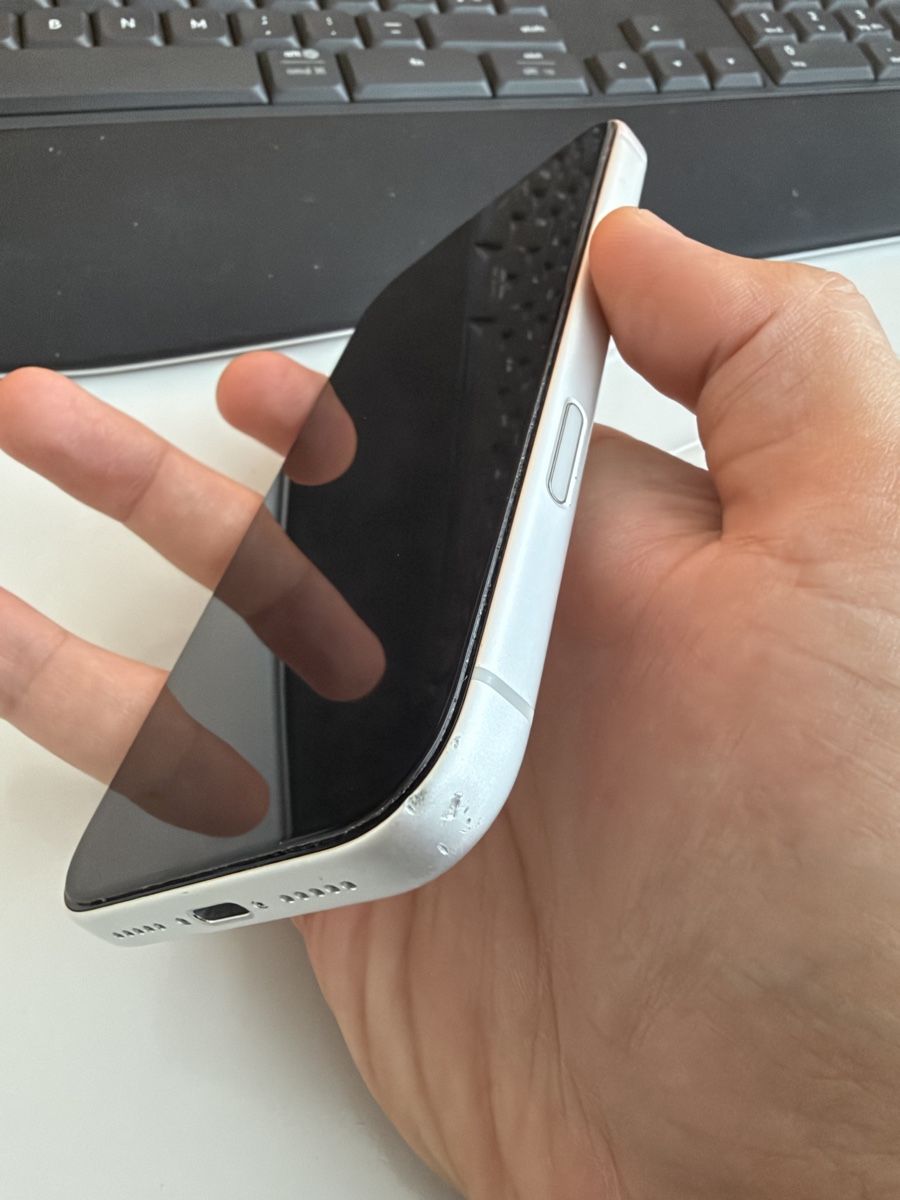Apple Portables: iPhone 17 Pro 512GB  – D'occasion à Birrhard par Coffee_98 4