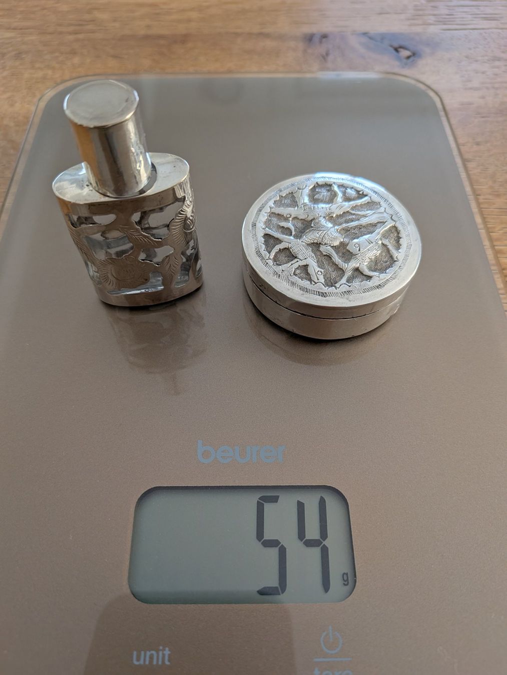 Flaconi: Pillendose mit Parfumflacon in Silber – Usato da Wohlen AG venduto da Tikale 1