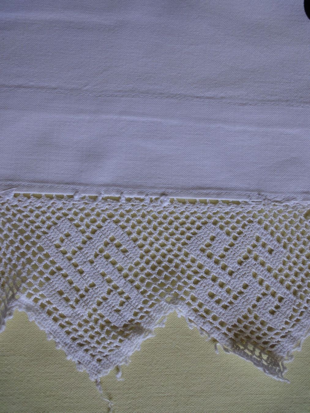 Linge de lit: Antikes Oberleintuch mit Spitzen – D'occasion à Chur par omonia 3