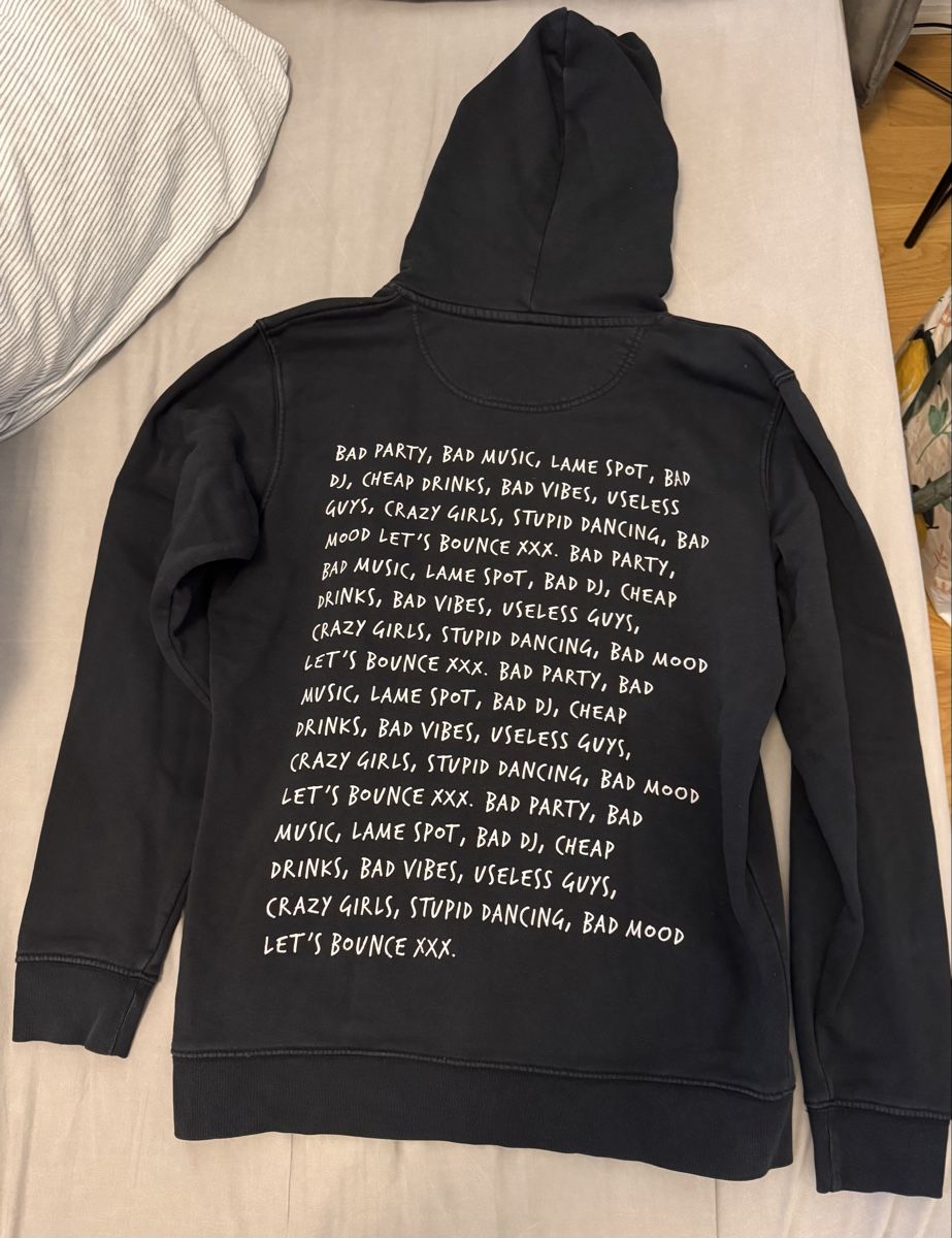 Pullover & Sweatshirts: Schwarzer Pulli – Gebraucht aus Lenzburg von CelinaS01 6