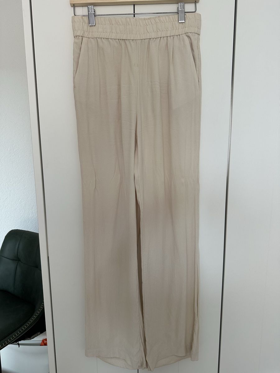 Pantaloni: Sommerhose, Beige, Grösse M – Usato da Zürich venduto da san_828b