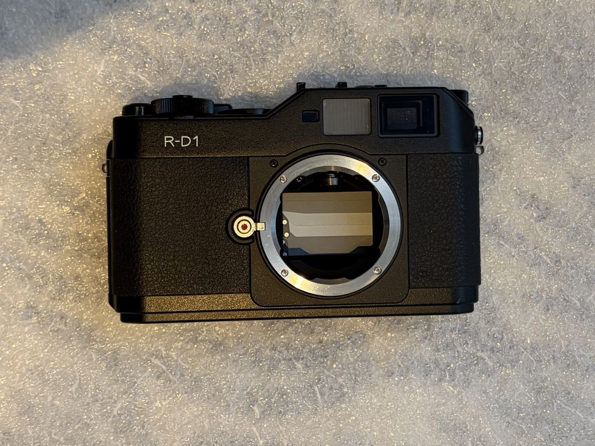Epson Kamera: Epson R-D1 Digital Rangefinder Camera – Gebraucht aus Mont-sur-Rolle von MsRVD 8