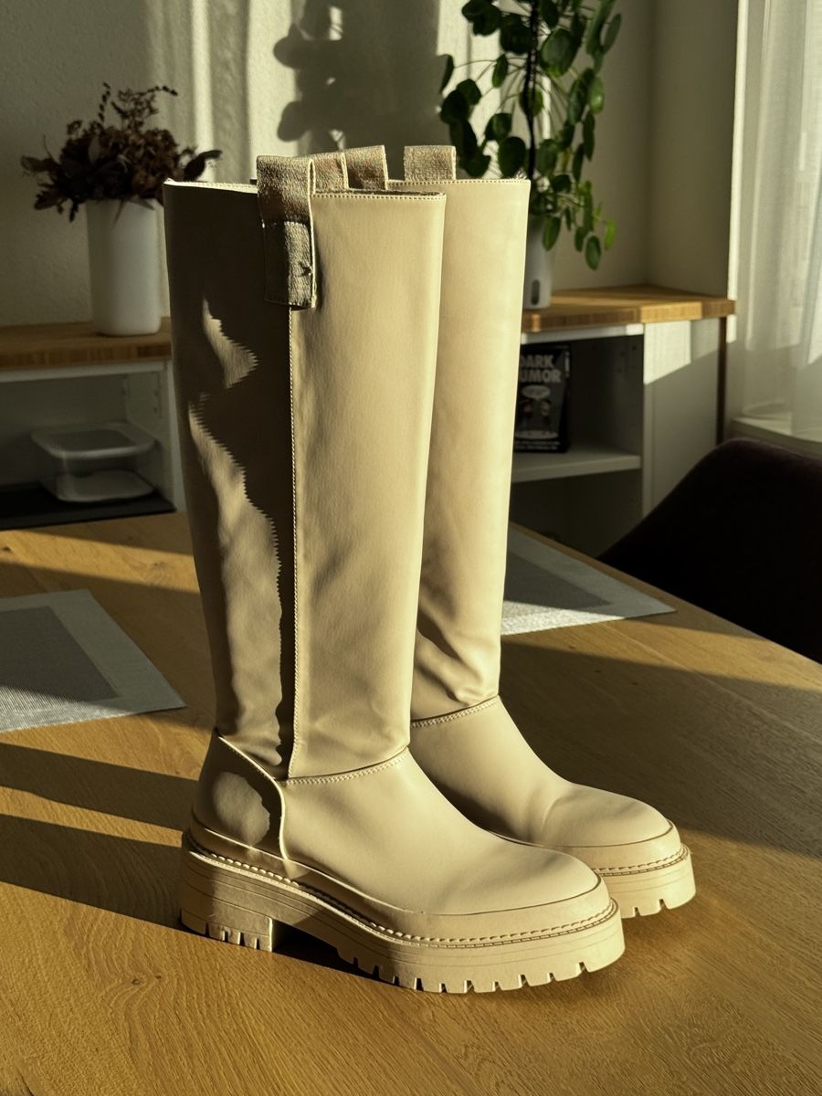 Stradivarius Scarpe da donna: 👢 Stradivarius Lederstiefel – Grösse 40 – Nuovo (secondo la descrizione) da Niederbuchsiten venduto da GreenGems 2