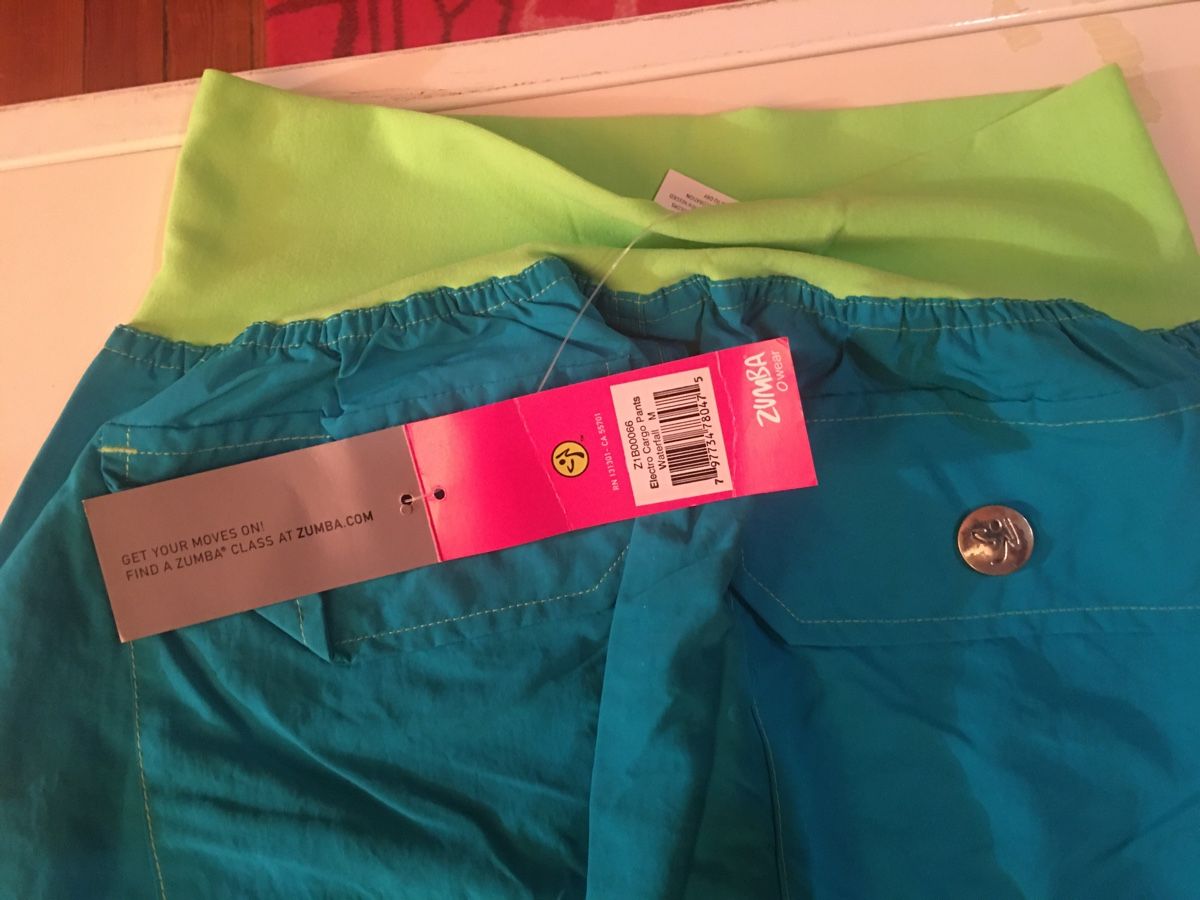 Pantaloni: Orginal Zumba Electro Cargo Sporthose M oder L wahlweise – Nuovo e nell'imballaggio originale da Le Grand-Saconnex venduto da christianbmarx 3