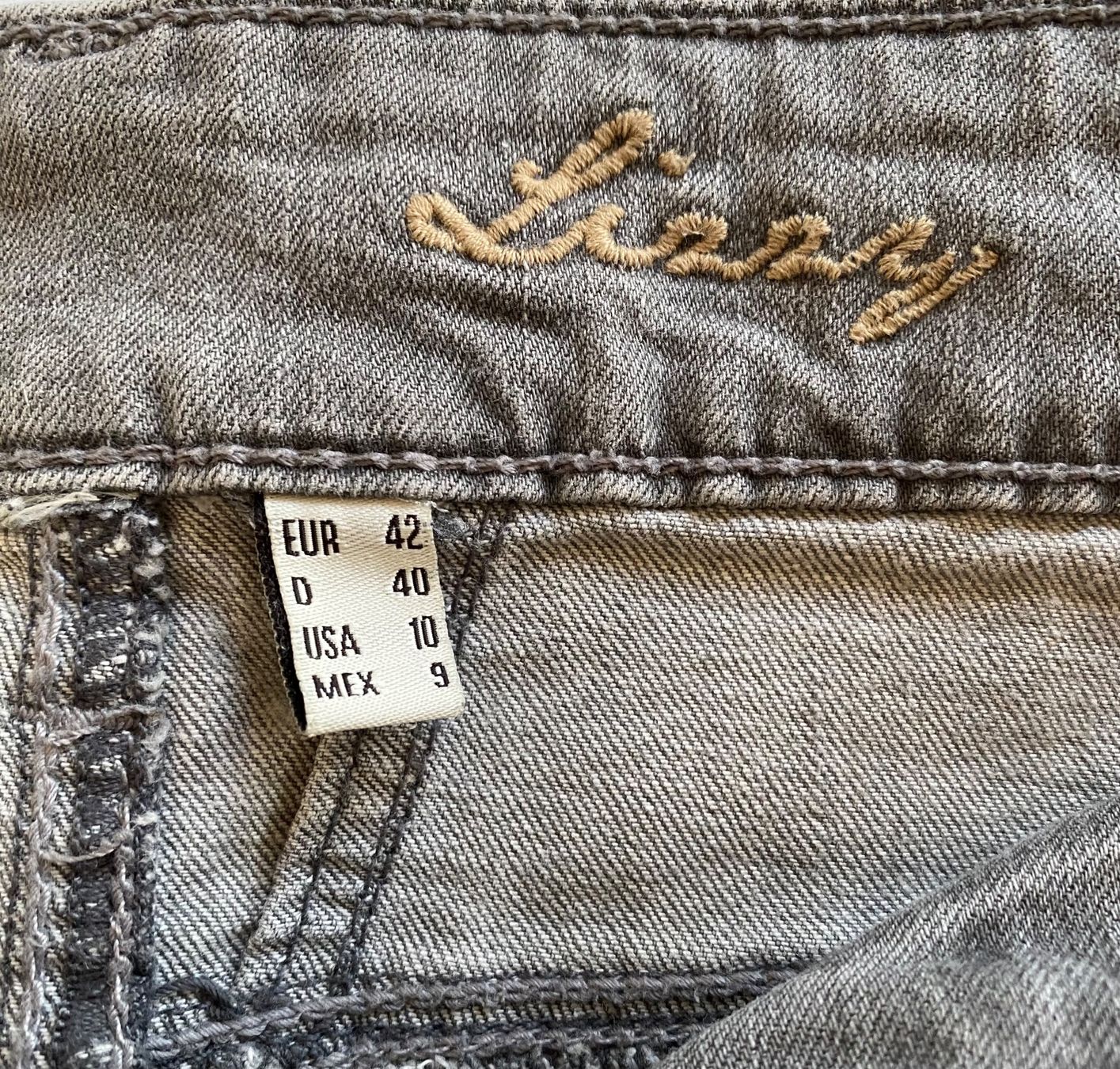 Jeans: Jeans in Grau, Gr. 40/42 – Usato da Zürich venduto da Maria2021 4