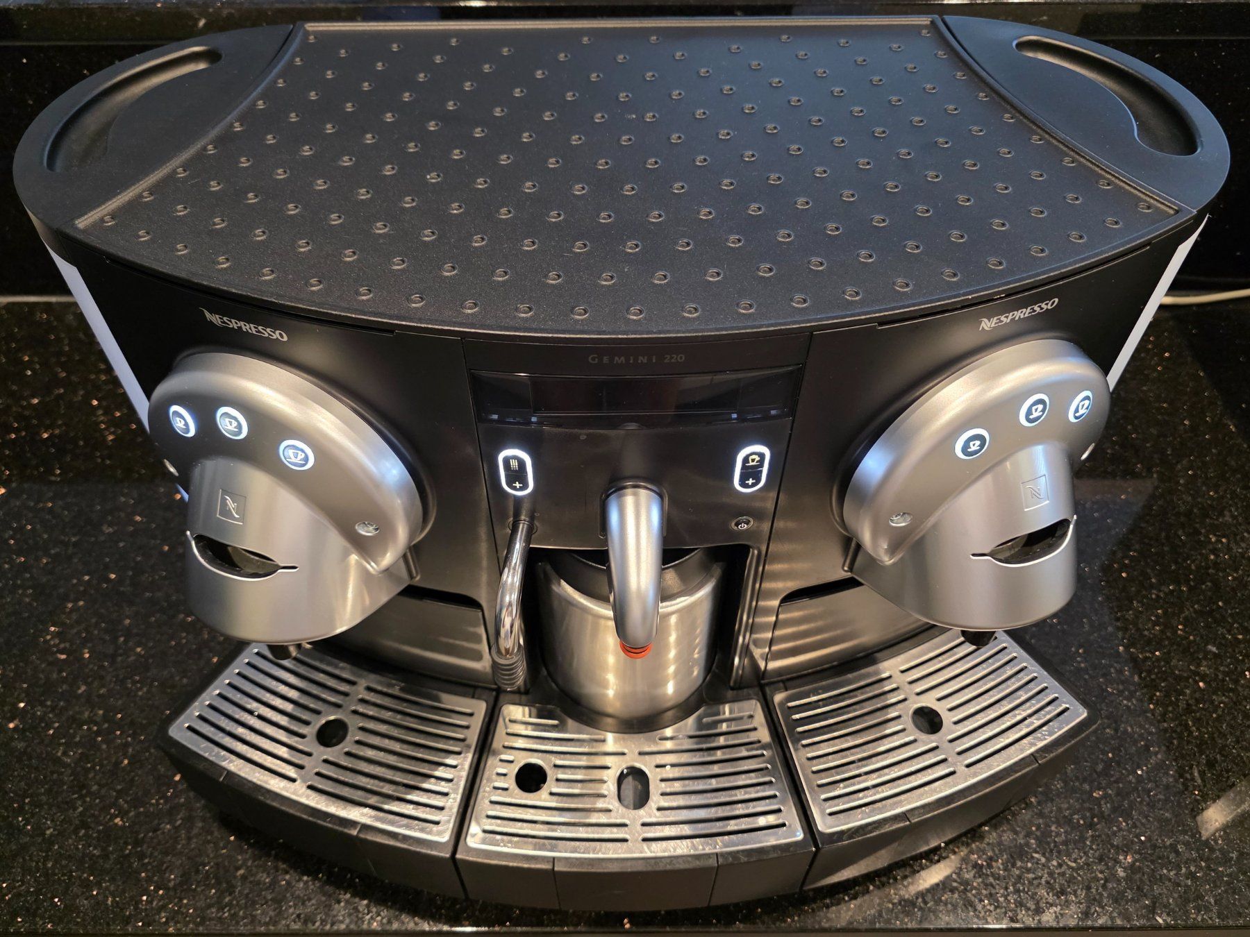 Milchbehälter Thermobehälter Nespresso Gemini CS220 CS223 (Gebraucht
