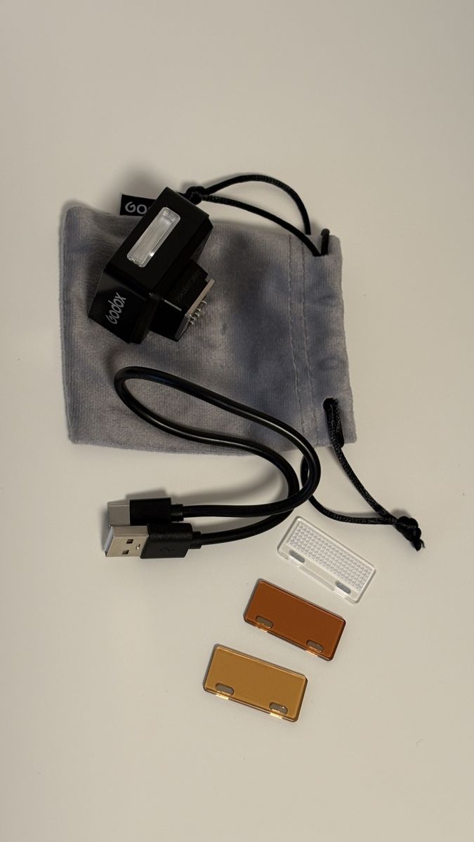 Canon Fotocamera: Cannon R8 Kit  – Nuovo (secondo la descrizione) da Emmenbrücke venduto da edm_87nn 2