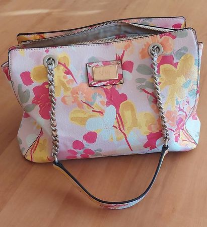 Handtasche
