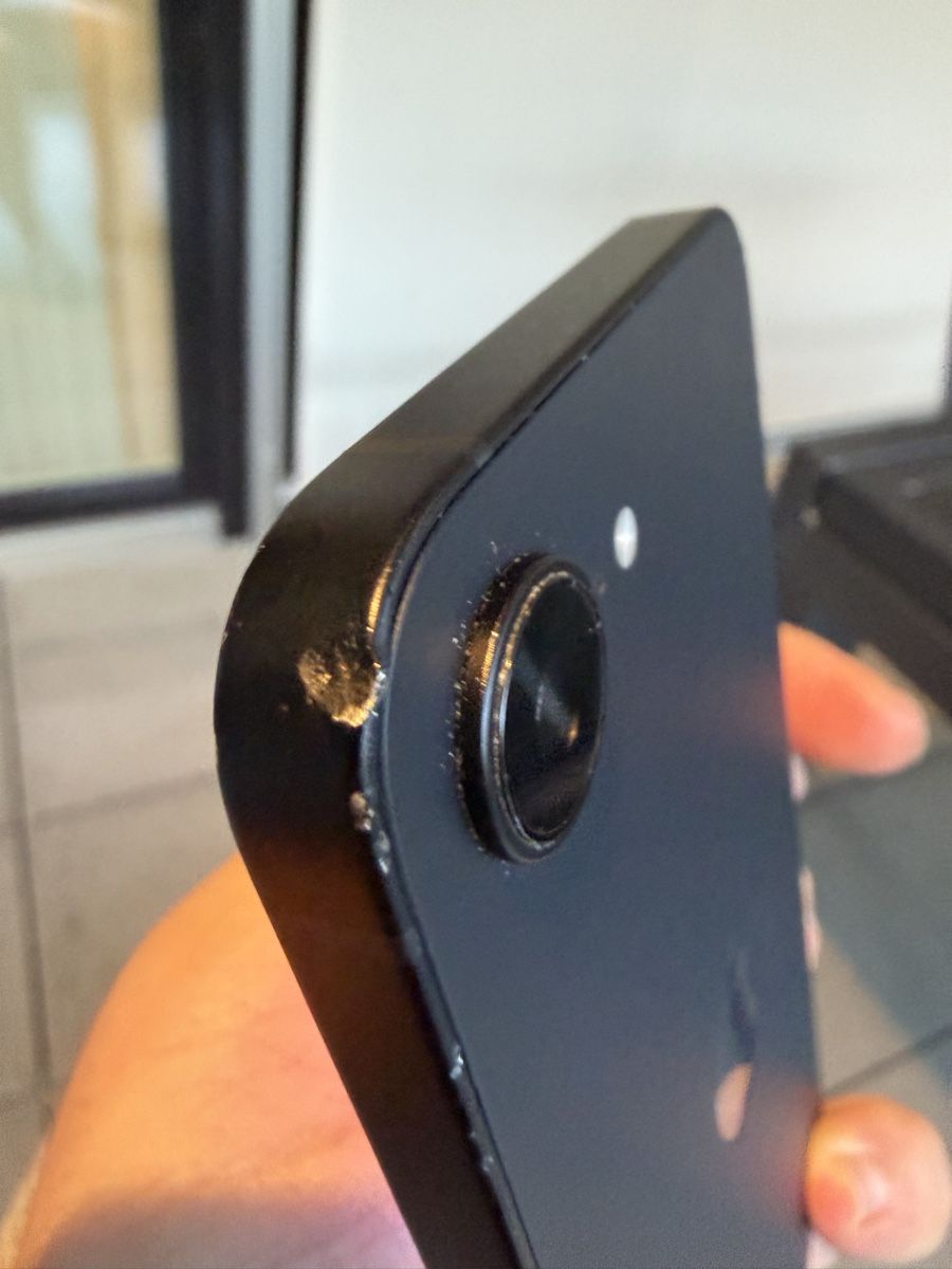 Apple Telefoni cellulari / Smartphones: iPhone 16e 128GB Schwarz – Difettoso da Rothenburg venduto da igic14 4