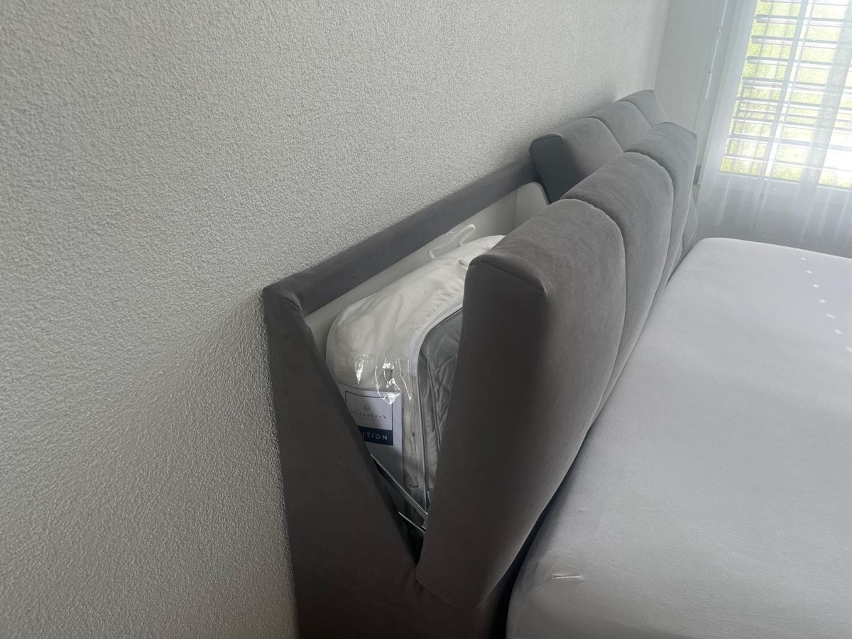 Betten: Boxspringbett 180x200 inkl. Matratze und Topper – Gebraucht aus Rotkreuz von NIL 1
