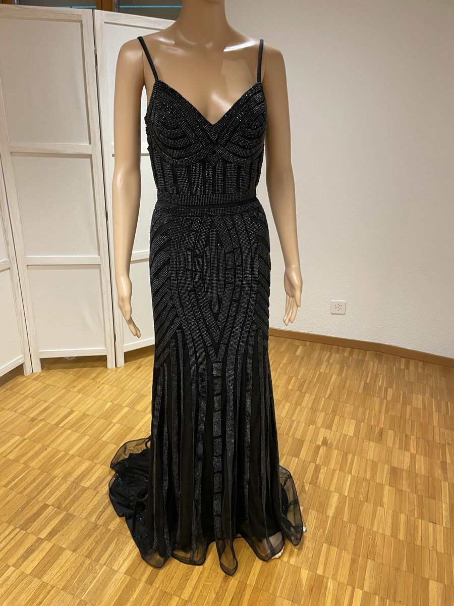 Vestiti: Abendkleid lang schwarz Perlen bestickt Grösse 36 – Nuovo (secondo la descrizione) da Appenzell venduto da mir_rqn6 4