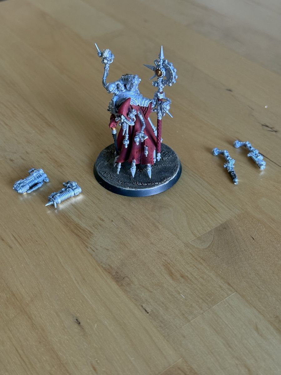 Modellbausätze & Standmodelle: Warhammer 40k - Techpriest Dominus – Neu (gemäss Beschreibung) aus Genève von kentdelahaye
