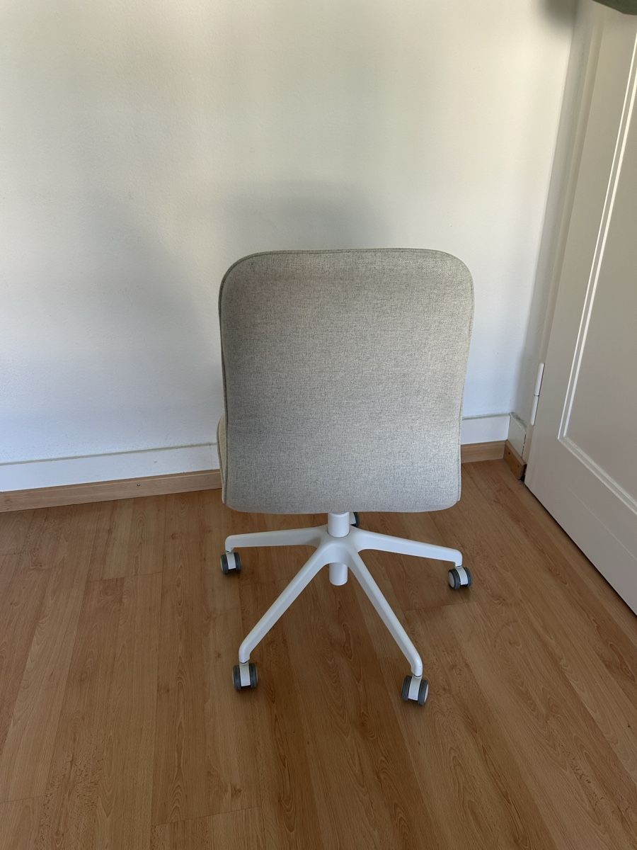 Schreibtische: IKEA LANGFJÄLL Schreibtischstuhl – Neu (gemäss Beschreibung) aus Zürich von pau_mt6c 2