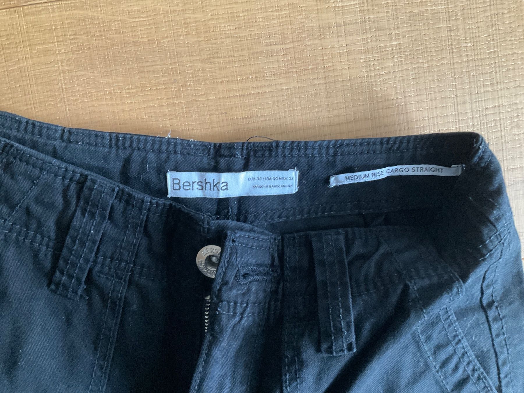 Pantaloni: Bershka Hose Gr. 32 – Usato da Winterthur venduto da aionila 1