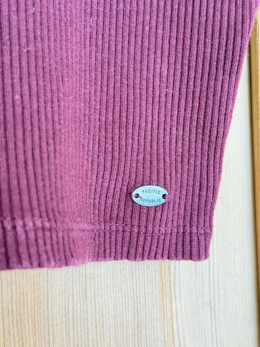 Pull&Bear Top: Pull&Bear Crop Top Bordeaux Engel | M – Usato da Samedan venduto da K7kgh 2