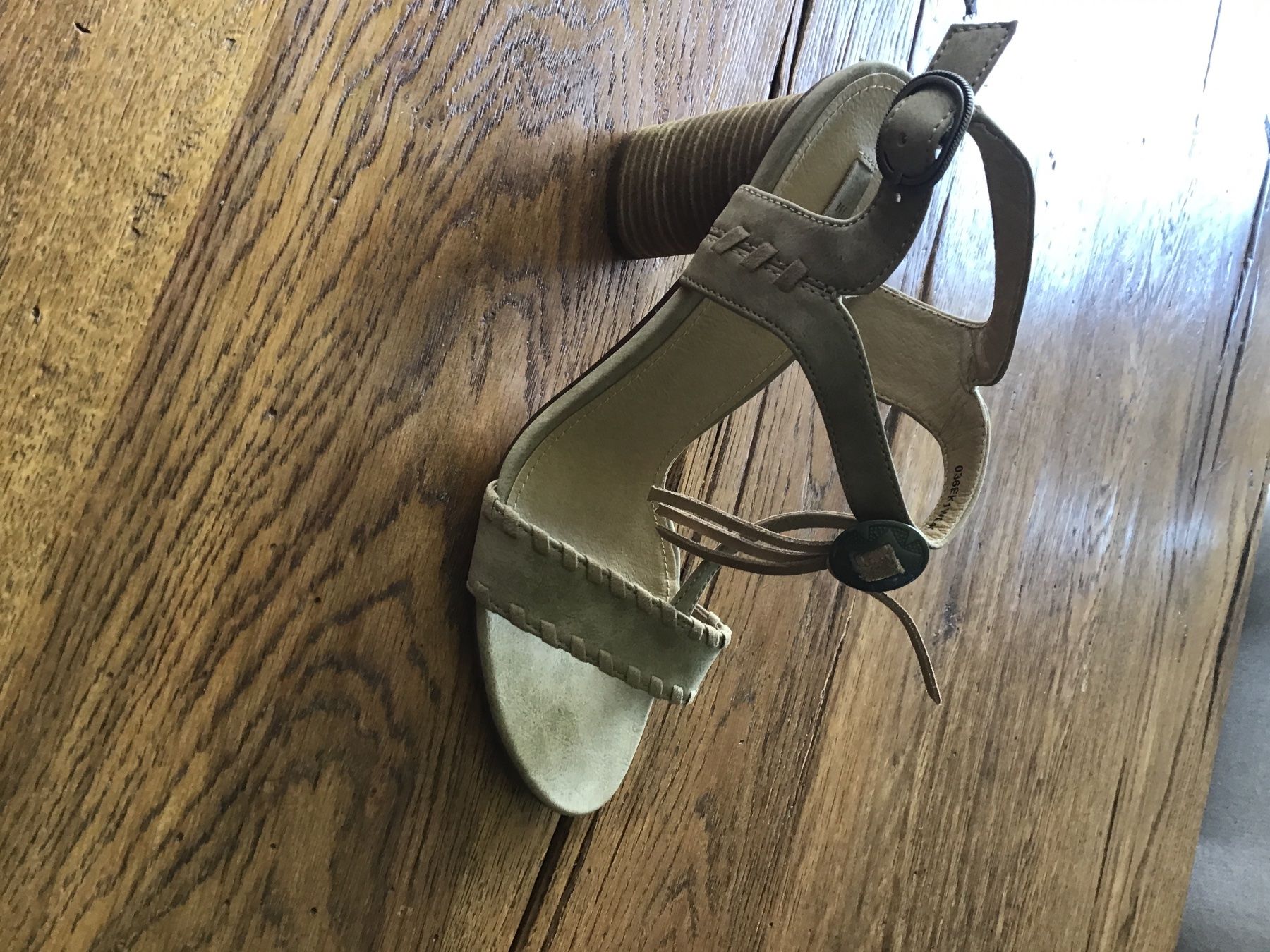 Esprit Damenschuhe: Sandalen mit Absatz – Neu (gemäss Beschreibung) aus St. Ursen von B1993