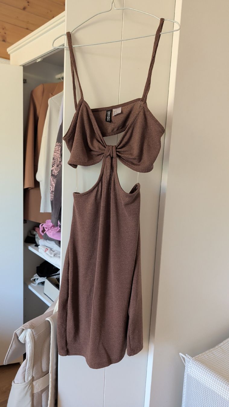 H&M Robes: braunes Sommerkleid – Neuf (Voir description) à Nenzlingen par mon_q2h8