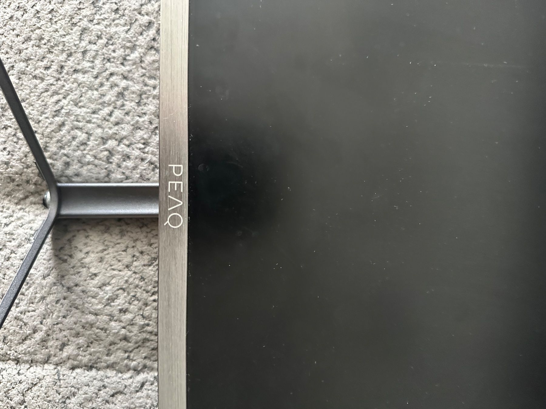 Peaq Monitor: PEAQ 24 Zoll Screen – Usato da Ostermundigen venduto da nms6670 1