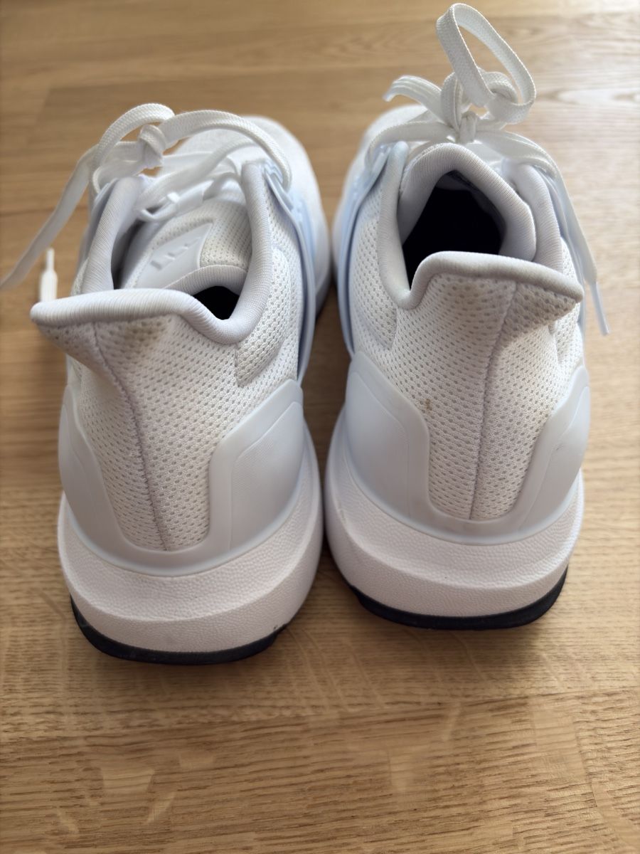 Adidas Scarpe da uomo: Adidas unisex Schuhe, Gr. 42 – Usato da Thun venduto da aimasama 2