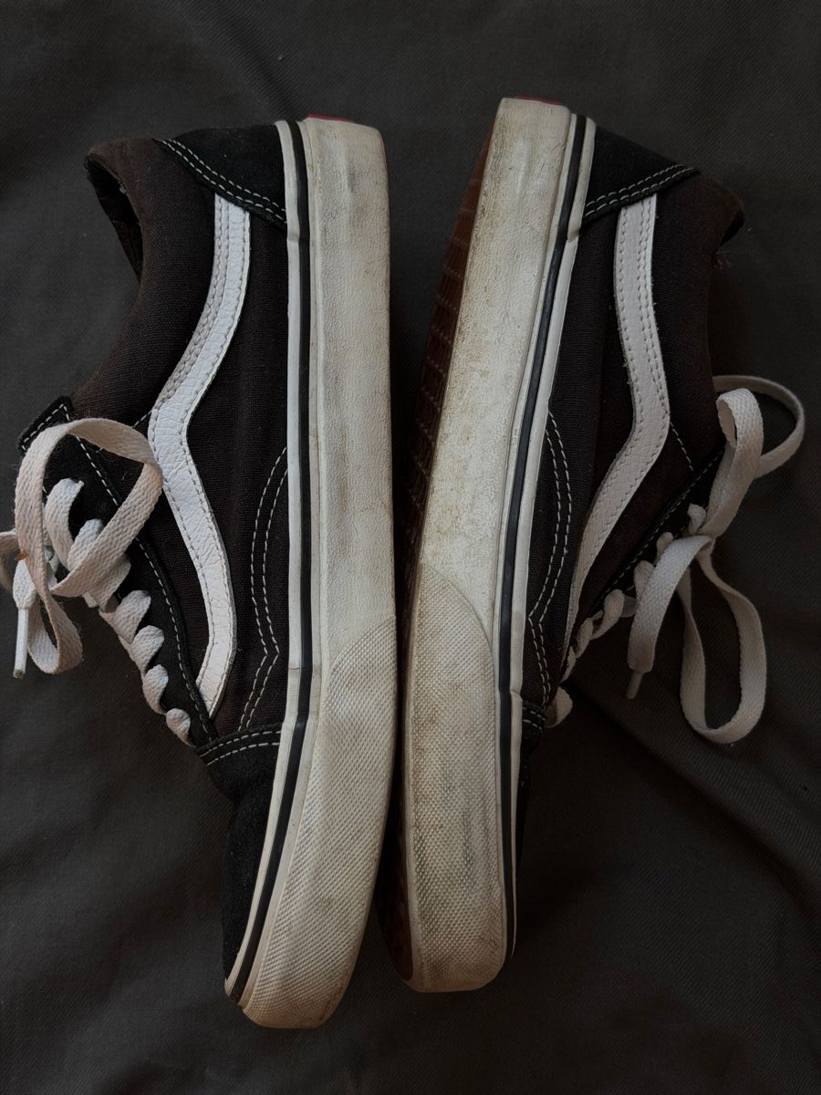 Vans Herrenschuhe: Vans Old Skool Turnschuhe schwarz Grösse 39 – Gebraucht aus Winterthur von TropyBanana