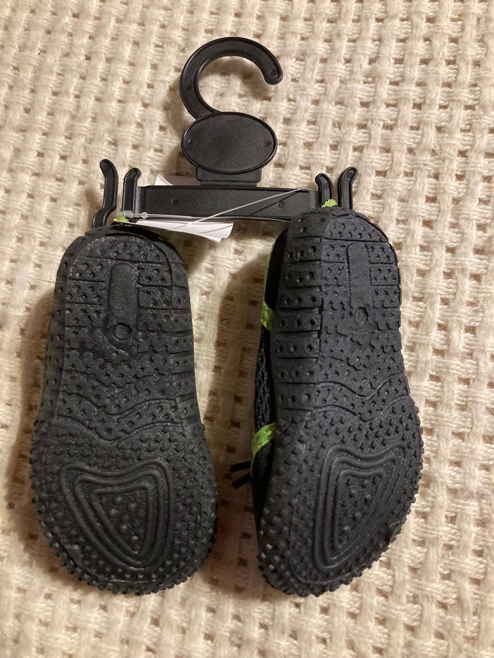 Schuhe für Jungen: Chaussures d’eau enfants – Gebraucht aus Chancy von dia_tb2t 1