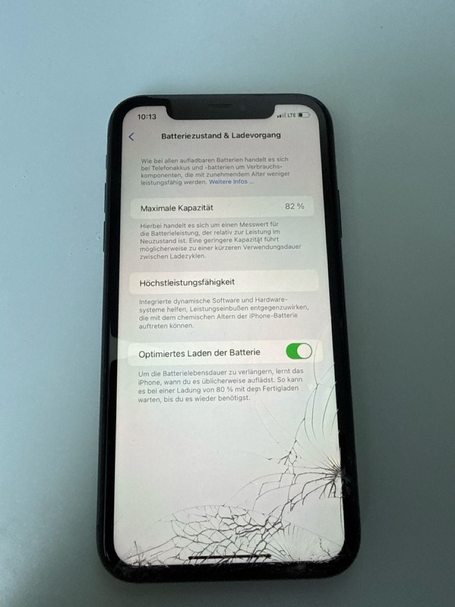 Apple Telefoni cellulari / Smartphones: Iphone 11 – Usato da Allschwil venduto da Loriclothes 1