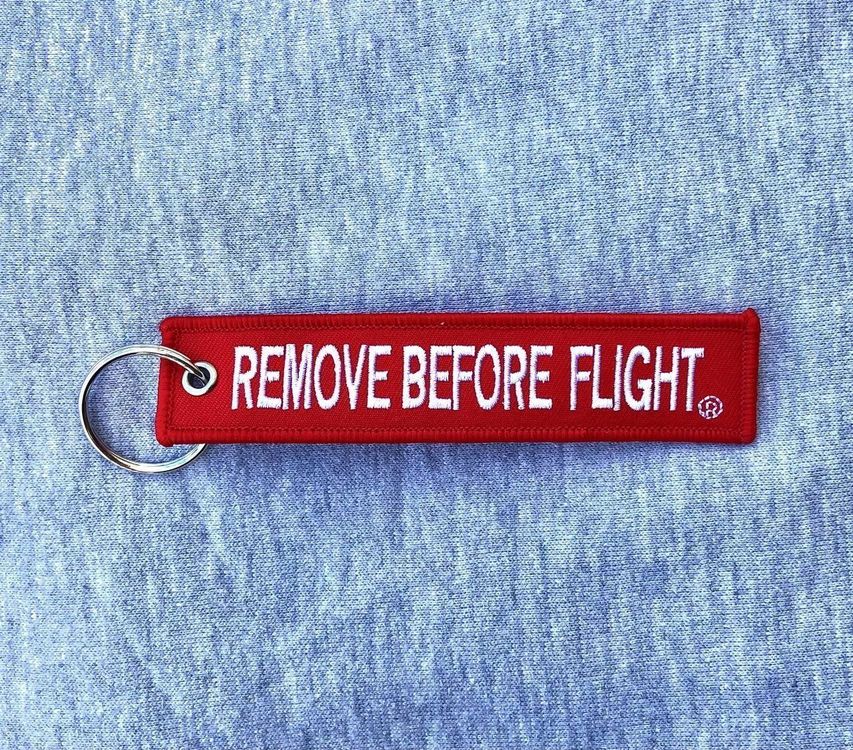 Portachiavi Remove Before Flight - ACQUISTA SUBITO