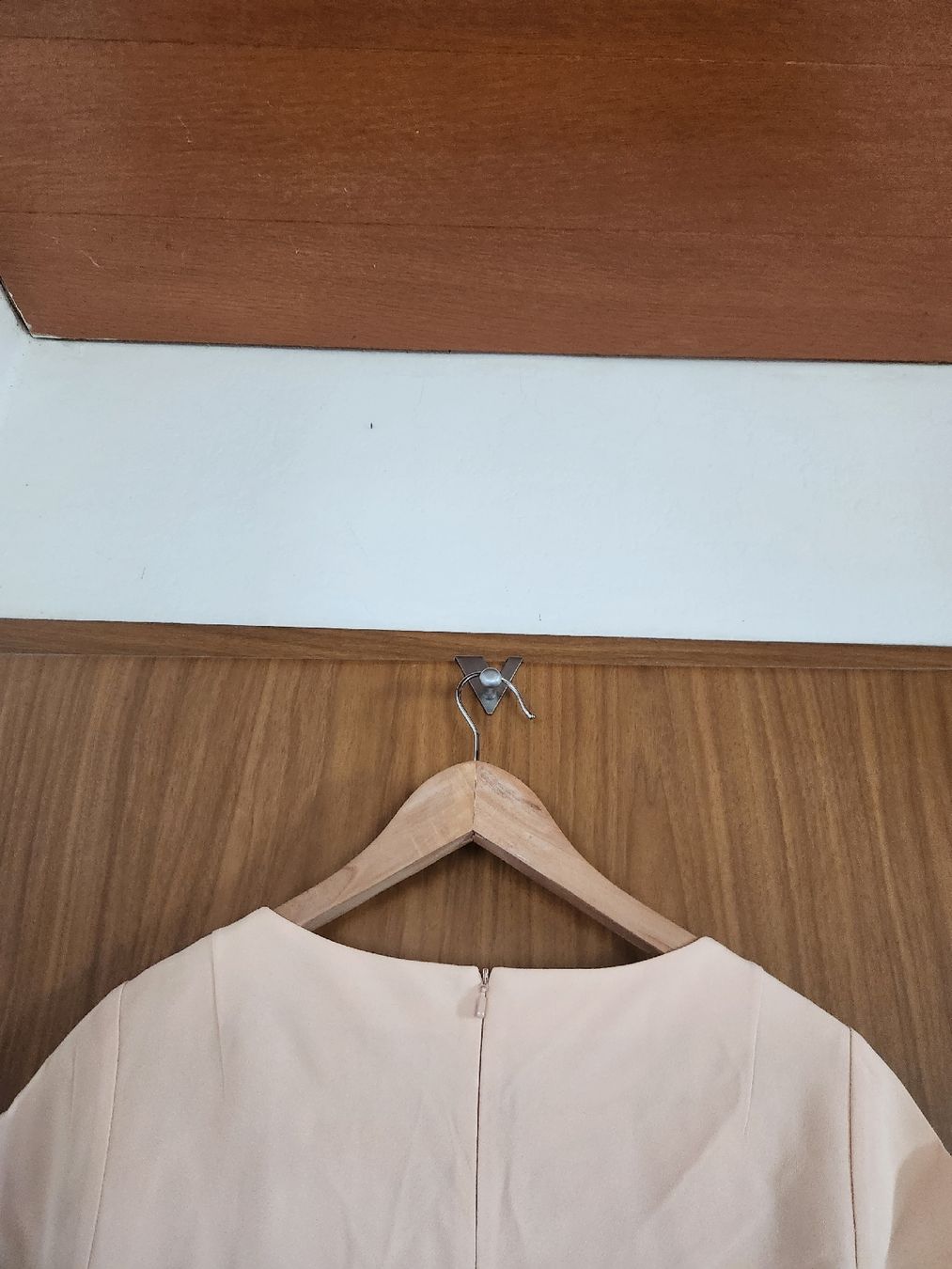 Hugo Boss Robes: Robe d'été HUGO BOSS rose taille 38 – D'occasion à Niedergösgen par Eva2410 2