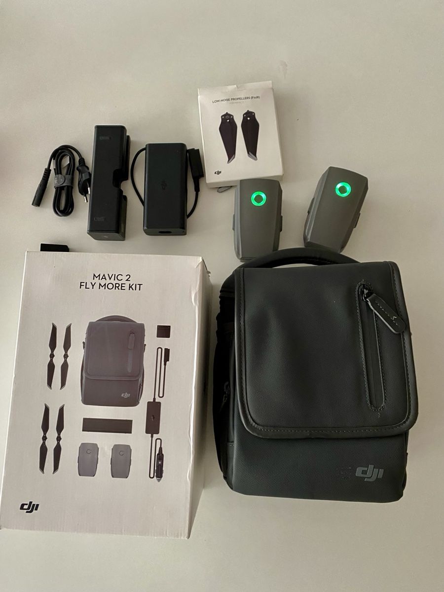 DJI Modellismo RC: DJI Mavic 2 Fly More Kit - Comme Neuf! Accessoires Complets – Usato da Gland venduto da Tech-TEC