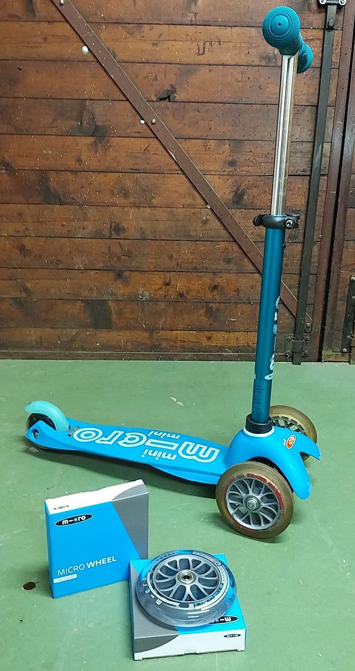 Micro Kickboard: Micro Mini Scooter blau mit neuen Rädern – Usato da Luterbach venduto da Joachim76