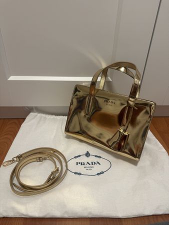 Prada Handtasche Metallic Gold