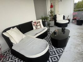 Gartenlounge aus Polyrattan inkl. Tisch & Kissen