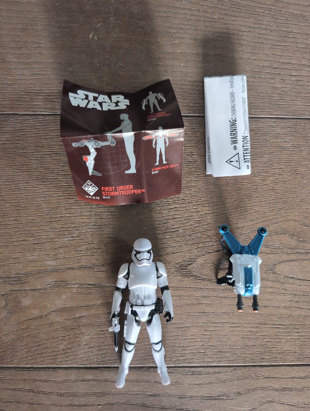 Star Wars Statuette: Star Wars First Order Stormtrooper Figur, nie bespielt – Usato da Stallikon venduto da spydee 1