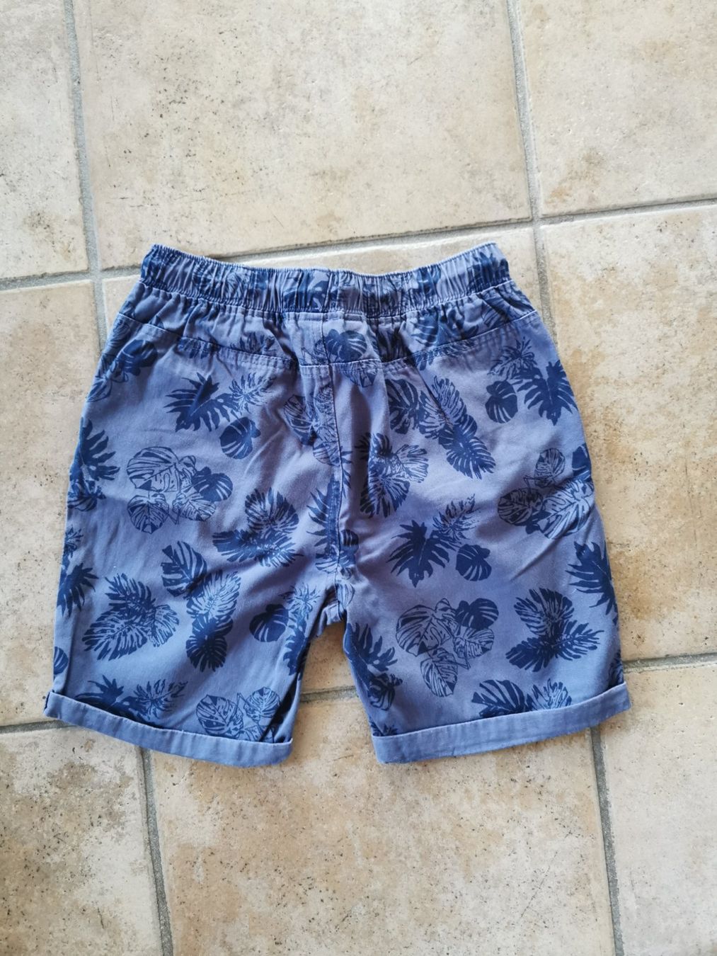 Pantaloni: Hosen kurz – Usato da Schafisheim venduto da nachteule73 1