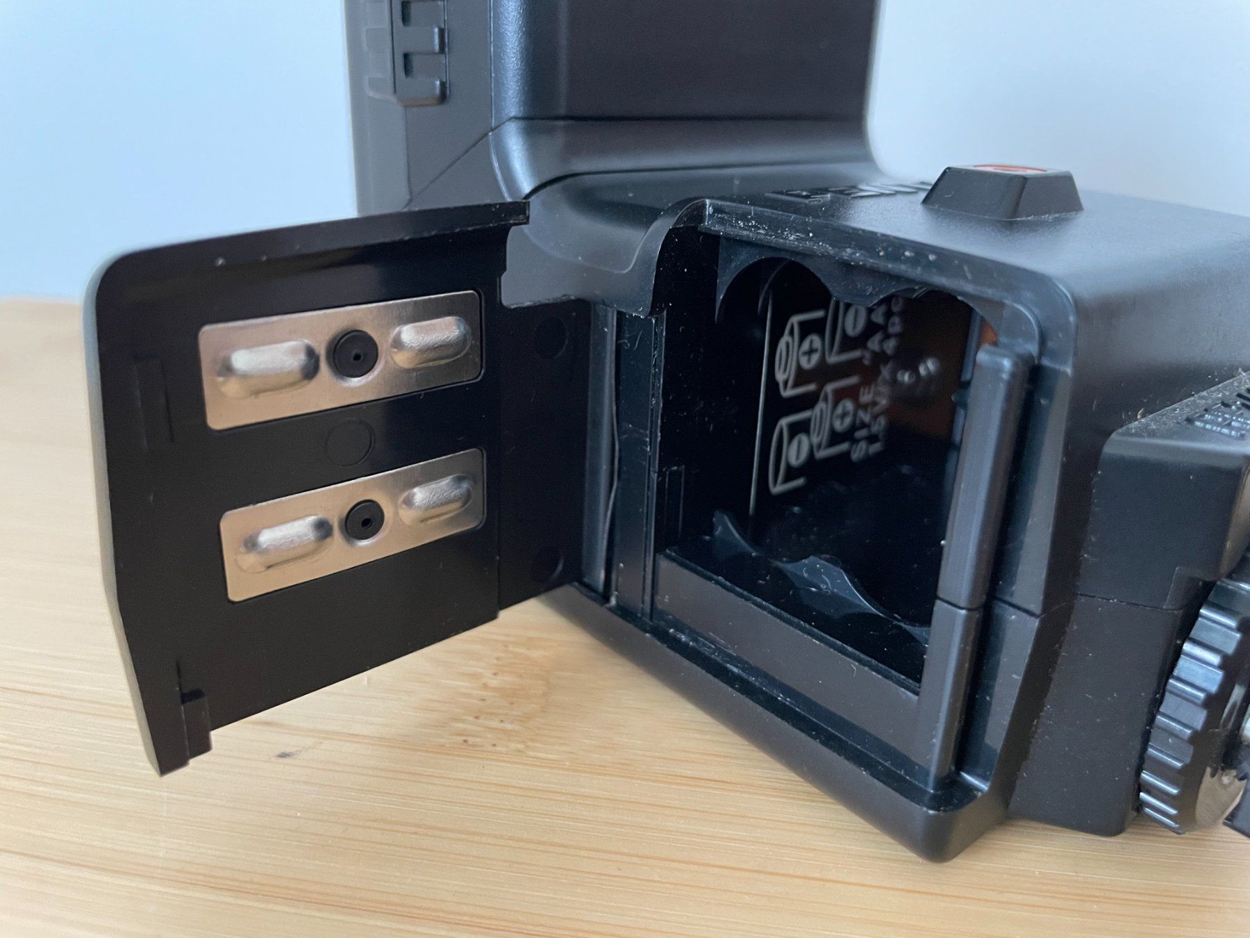 Pentax Flash: Flash Pentax AF240Z – Usato da Petit Lancy venduto da gil_hr6v 7