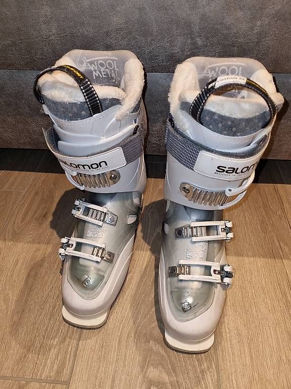 Scarpe da donna: Skischuhe Salamon Gr 40/26.0 – Usato da Brügg BE venduto da Delfin79